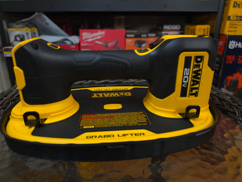 DeWalt DCE592B GRABO Lifter - Front view with battery installed